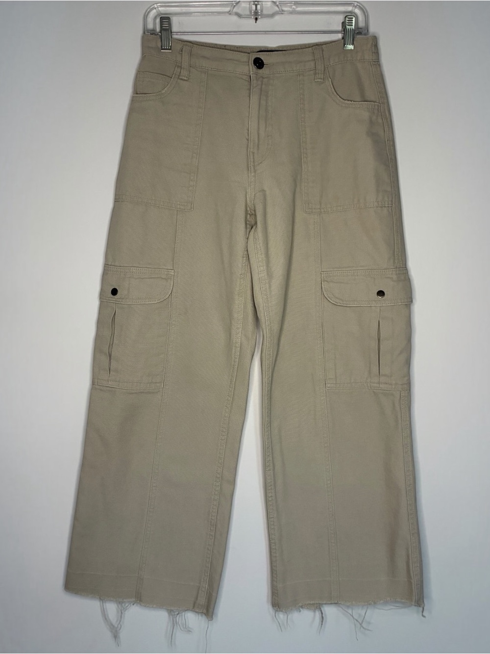 Aeropostale Cotton Beige Cargo Pants with Frayed Hem Size Small